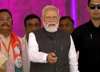 PM मोदी ने किया UP के सबसे लंबे एक्सप्रेस-वे का उद्घाटन, कहा- बंगाल जैसी बंपर वोटिंग दशकों में नहीं देखी