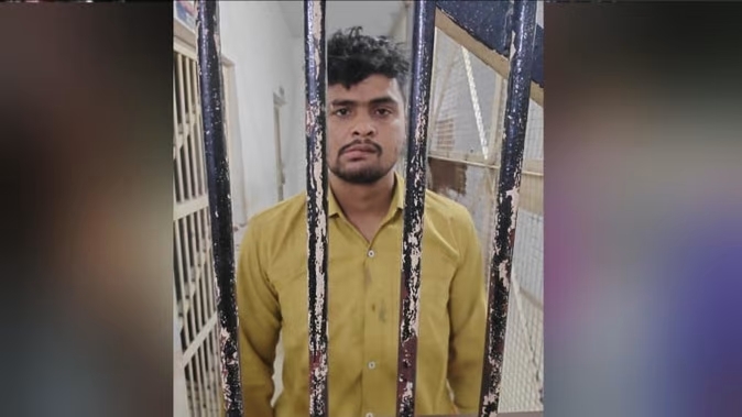 सनकी प्रेमी ने शादी के बाद भी प्रेमिका को नहीं छोड़ा, धक्के देकर छत से गिराया