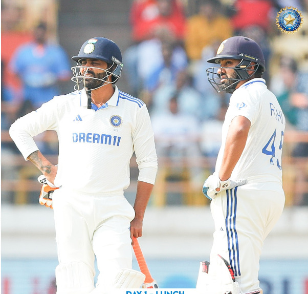 रोहित-जडेजा के शतक ने बढ़ाया इंग्लैड का बीपी, सरफराज की डेब्यू फिफ्टी ने जीता दिल; 300 पार हुआ इंडिया का स्कोर