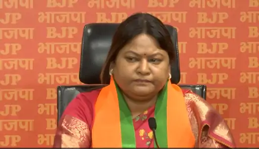 झारखंड के पूर्व सीएम सोरेन को झटका, सोरेन की भाभी बीजेपी में शामिल; क्या बोलीं सीता सोरेन