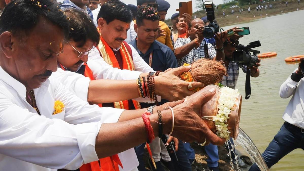 जल गंगा संवर्धन अभियान: मुख्यमंत्री मोहन यादव ने किया कार्यक्रम में श्रमदान, किया बड़ा ऐलान