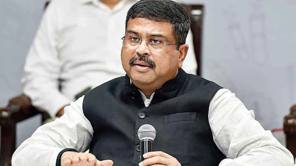 हैप्पी बर्थडे धर्मेंद्र प्रधान: आज  55वां जन्मदिन मना रहे मोदी सरकार के दिग्गज मंत्री, पीएम-शाह सहित योगी आदित्यनाथ ने भी दी बधाई