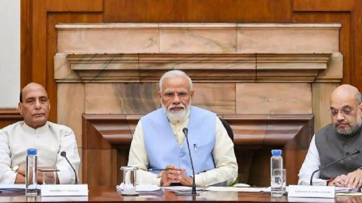 मोदी कैबिनेट की बैठक आज: बजट सहित इन मुद्दों को लेकर हुई बात, बीजेपी हेडक्वार्टर भी जाएंगे पीएम