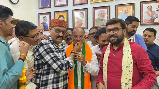 अमरवाड़ा उपचुनाव में बीजेपी की जीत: कमलेश शाह ने लगाया जीत का चौका, लोकसभा के बाद विधानसभा में भी कमलनाथ को झटका