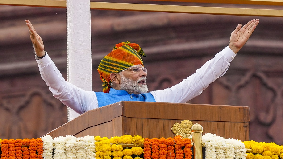 कोलकाता मर्डर केस,  सेक्युलर सिविल कोड और मेडिकल सीट लाल किले से इन मुद्दों पर बोले पीएम मोदी