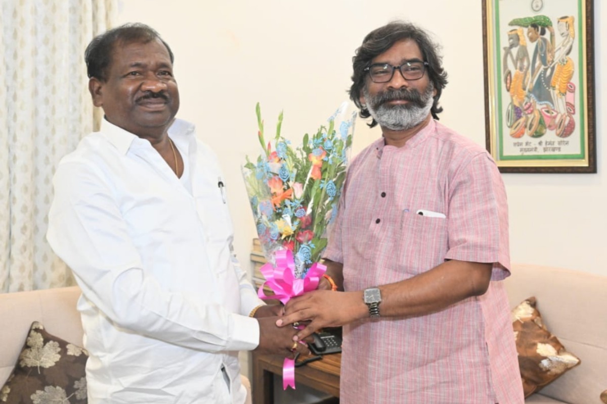 चंपाई की जगह इस शख्स को बनाया गया मंत्री, जानें कौन हैं रामदास सोरेन जो अब JMM में पूरी करेंगे चंपाई की कमी