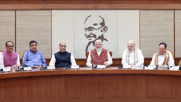 किसानों को मोदी सरकार ने दिए 7 बड़े तोहफे, मोदी कैबिनेट में डिजिटल कृषि मिशन, आमदनी और इन योजनाओं को दी मंजूरी