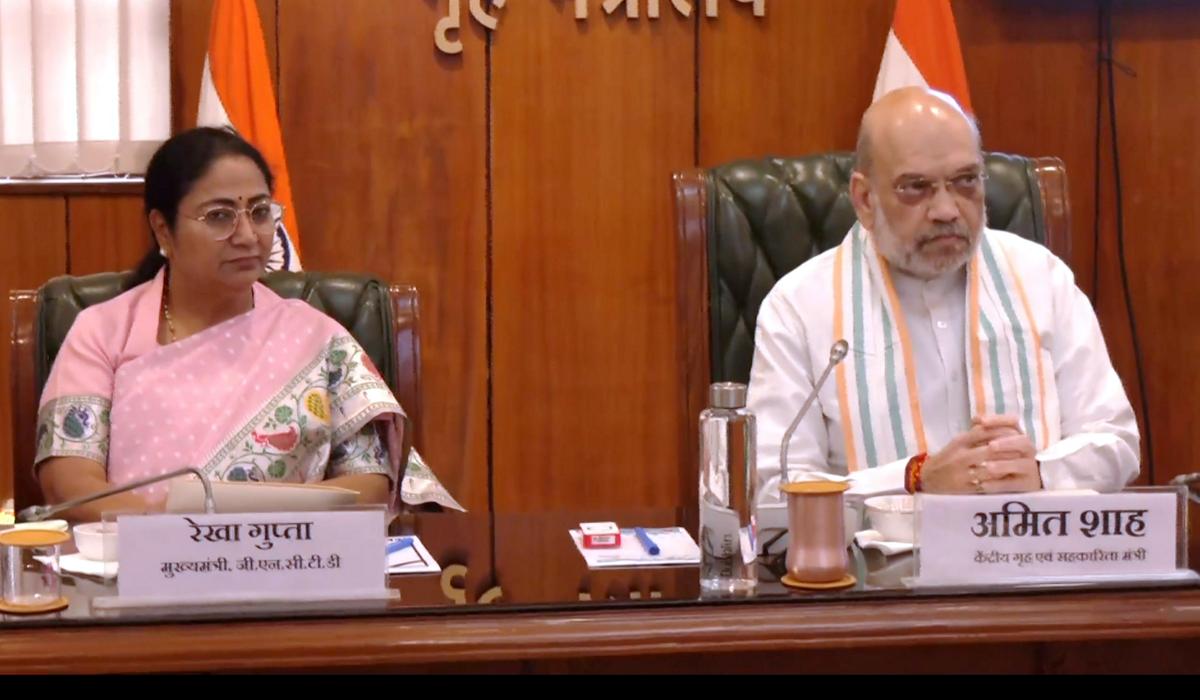 बांग्लादेशियों पर एक्शन के बीच अचानक अमित शाह से मिलने पहुंचे कपिल मिश्रा, जानें क्यों हुई दिल्ली के मंत्री और गृहमंत्री की मुलाकात.?