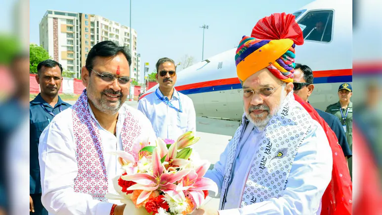 गृहमंत्री का राजस्थान दौरा: बालनाथ आश्रम में अमित शाह ने बाबा की धूणी पर लगाई धोक, जानिए क्या कहा.?