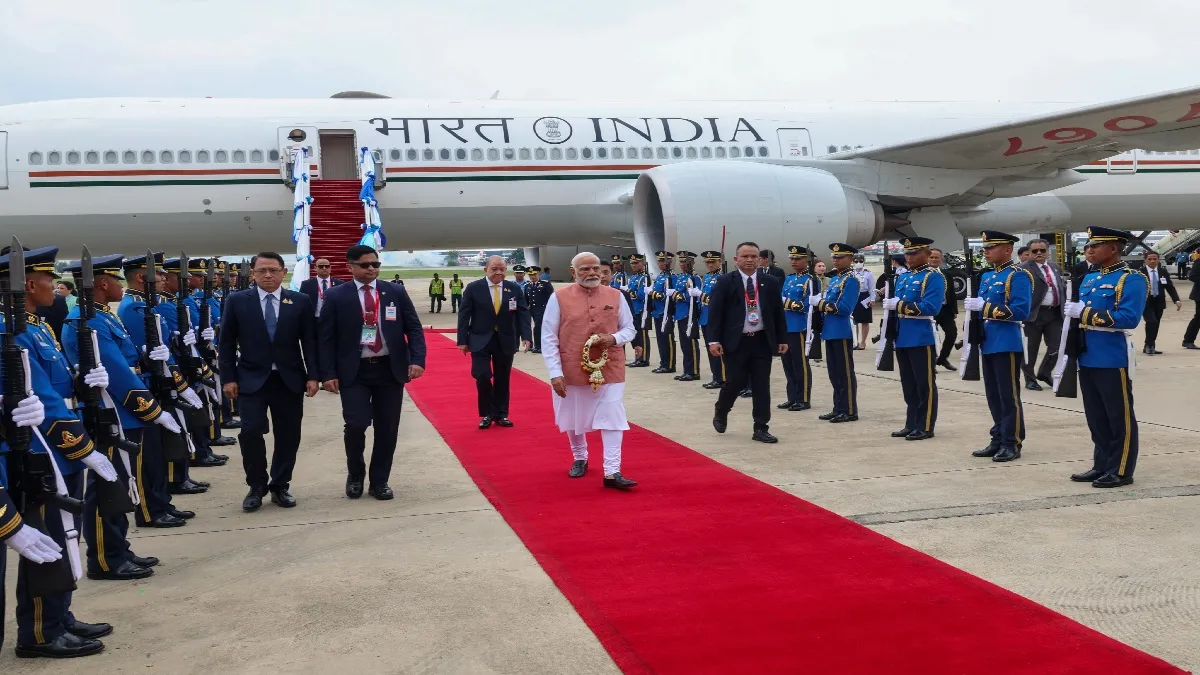 बैंकॉक पहुंचे पीएम मोदी, हुआ शानदार स्वागत, बिम्सटेक शिखर सम्मेलन में दिखेगा प्रधानमंत्री का जलवा