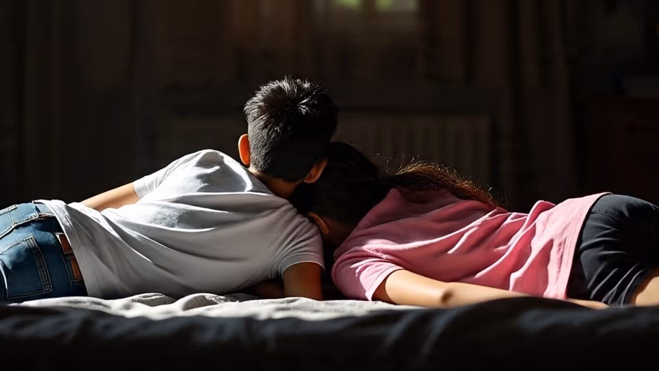 फिजिकल रिलेशन बनाने के दौरान गर्लफ्रेंड की मौत, 16 साल की लड़की ने बनाए थे 17 साल के लड़के से संबंध