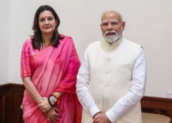 क्या BJP में शामिल होंगी प्रियंका चतुर्वेदी? पीएम मोदी से मुलाकात के बाद गर्म हुआ सियासी बाजार