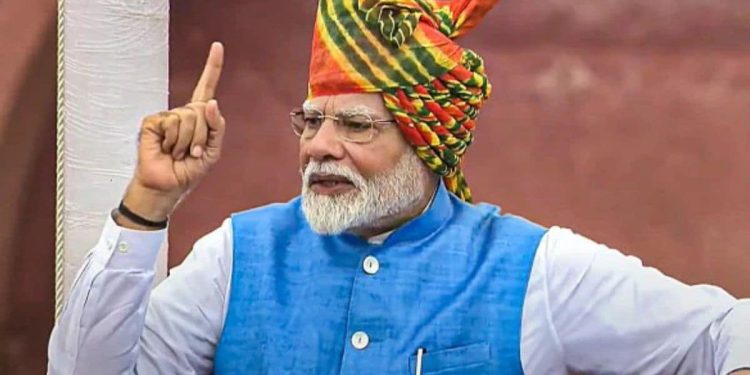 लाल किले की प्राचीर से पीएम मोदी ने दिया था सबसे लंबा भाषण, 15 अगस्त पर देश को किया था संबोधित, इन मुद्दों का किया था जिक्र