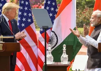 पीएम मोदी ने निकाली ट्रंप के टैरिफ बम की हवा, अमेरिका को मंच से दिया मैसेज, देशवासियों से की ये अपील