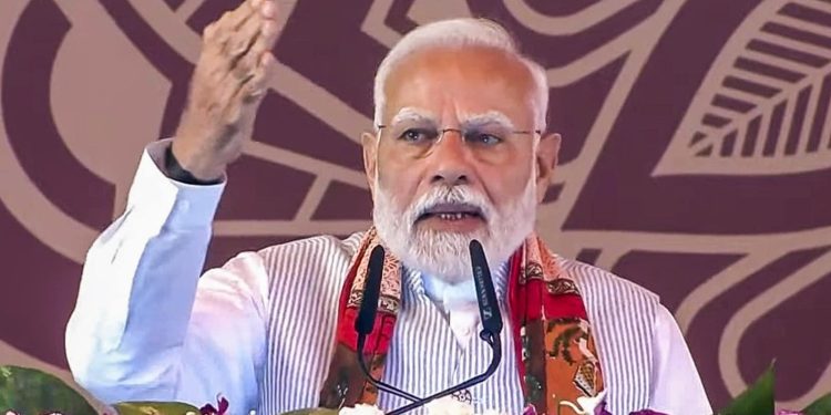 कांग्रेस-सपा विकास विरोधी, अफवाहें फैलाते हैं.. वाराणसी में पीएम मोदी का विपक्ष पर तंज, सुनिए क्या कहा.?