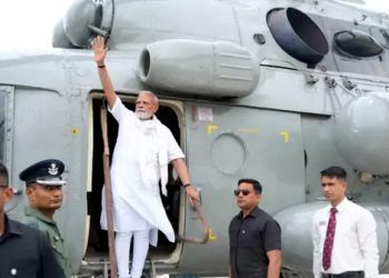 पीएम मोदी का वाराणसी दौरा: 2000 करोड़ के प्रोजेक्ट लॉन्च किए, जनसभा में बोले- सिंदूर के बदले का वचन पूरा हुआ