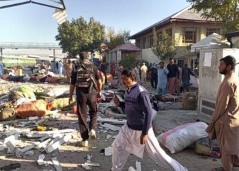 पाकिस्तान में हाहाकार, बीच शहर में अचानक हुआ बम ब्लास्ट, धमाके से मौके पर ही हो गई इतने लोगों की मौत