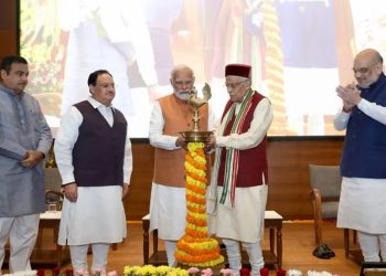 RSS के शताब्दी समारोह में शामिल हुए पीएम मोदी, गिनाईं RSS की उपलब्धियां, जानिए पीएम के संबोधन की बड़ी बातें