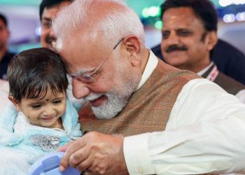 लखपति दीदी से उड़ान तक… मां, बहनों  और बेटियों के लिए बहुत काम की हैं मोदी सरकार की ये 6 योजनाएं, आइए जानते है उन योजनाओं के बारे में