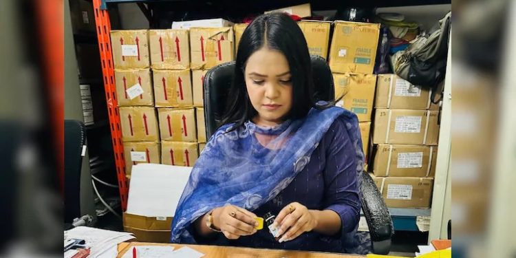 ग्वालियर की खूबसूरत ड्रग इंस्पेटर पर मोहन सरकार का एक्शन, इस वजह से हुई सस्पेंड