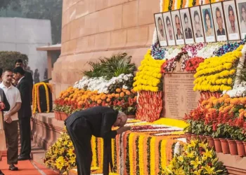 संसद पर आतंकी हमले की 24वीं बरसी, पीएम मोदी ने दी शहीदों को श्रध्दांजलि