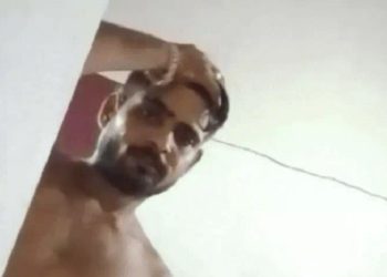 फेमस होने के लिए पत्नी संग बनाया गंदा वीडियो, MP में पोर्नस्टार बनने की सनक रखने वाला पति गिरफ्तार, ये वीडियो हुआ था वायरल