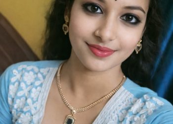 स्पा सेंटर के कमरे में बंद था कपल, पुलिस दरवाजे पर आई तो बिना कपड़ों के बिल्डिंग से कूद गई लड़की, मौत