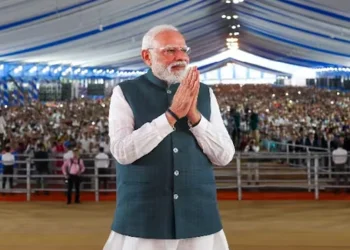 पीएम मोदी ने केरल में किया चुनावी शंखनाद, करहा- स्वार्थी राजनीति के दो मुखौटों में फंसा राज्य, LDF-UDF को बताया भ्रष्टाचारी