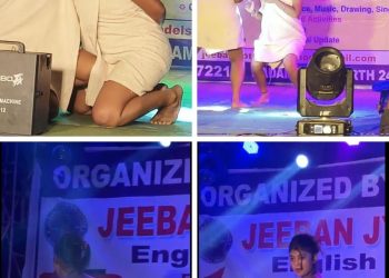 10-12वीं की लड़कियों ने स्कूल के प्रोग्राम में किया टॉवेल डांस, मंच पर गिरा तौलिया, देखते रहे बच्चे