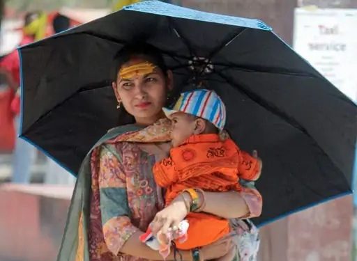 भोपाल में लगातार दूसरे दिन रात में लू चली, 11 जिलों में लू का अलर्ट, खजुराहो और नौगांव सबसे गर्म, इन जिलों में अलर्ट जारी