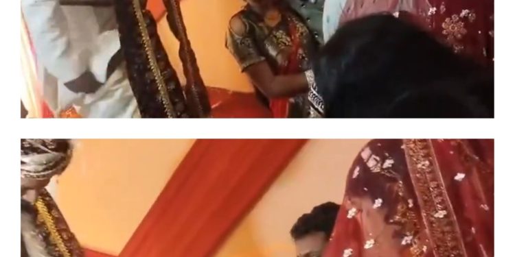 जयमाला के दौरान स्टेज पर खुल गया दूल्हे का पायजामा, पेट पकड़-पकड़ के हंसने लगी दुल्हन, वीडियो देख हंसी नहीं रुकेगी