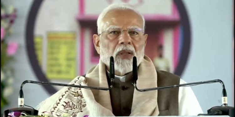 ये जनसभा टीएमसी की नींद उड़ा देगी… पीएम मोदी ने सिलीगुड़ी में की जनसभा, ममता पर बरसे