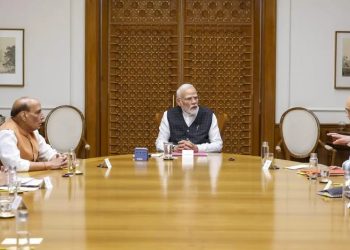 मोदी कैबिनेट की मीटिंग: प्रधानमंत्री ने मंत्रियों को दी सादगी अपनाने की सलाह, गोल्ड को लेकर भी दिया तगड़ा मैसेज