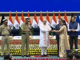 शहीद को मरणोपरांत मिला वीरता पदक, गृह मंत्री अमित शाह ने वीरांगना पत्नी राजवती को सौंपा सम्मान