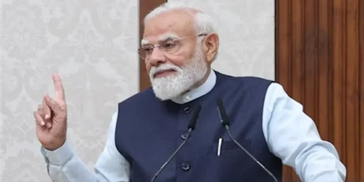 ‘हर फाइल में छिपे होते हैं नागरिकों के सपने’: युवा IAS अधिकारियों से पीएम मोदी का संवाद, दिया सुशासन का मंत्र