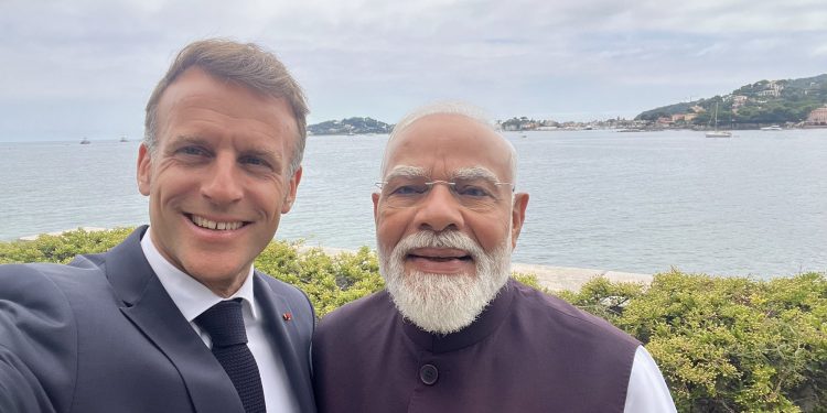 Emmanuel Macron PM Modi Video: फ्रांस के राष्ट्रपति मैक्रों ने ‘आरी आरी’ गाने के साथ शेयर किया PM मोदी का वीडियो, सोशल मीडिया पर छाया भारत-फ्रांस दोस्ती का अंदाज