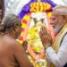 सेशेल्स में पीएम मोदी ने की भारतीय समुदाय से मुलाकात, गणेश मंदिर में पूजा की, महात्मा गांधी को श्रद्धांजलि दी