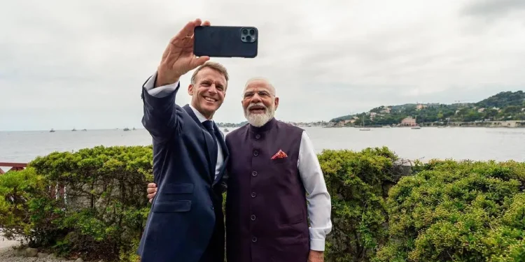 PM Modi Evian France Visit: 15 साल में तैयार होता है दुनिया का सबसे शुद्ध मिनरल वाटर, इसी फ्रेंच शहर में ठहरे हैं पीएम मोदी