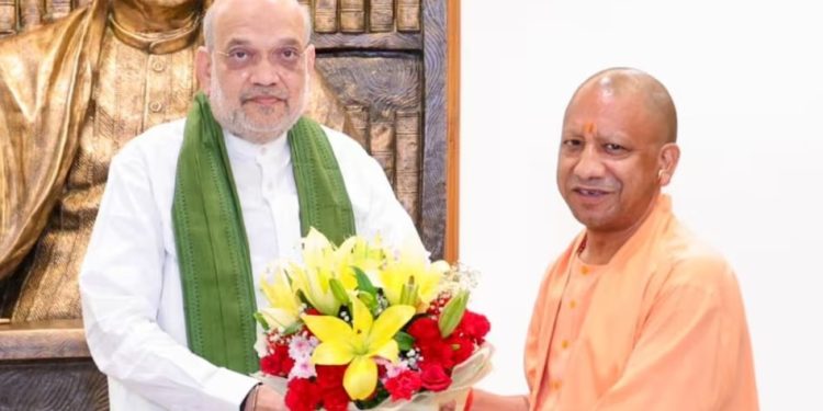 Yogi Amit Shah Meeting: चढ़ावा चोरी की रिपोर्ट आने से पहले गृहमंत्री अमित शाह से मिले सीएम योगी, 40 मिनट तक चली बातचीत, इन मुद्दों पर हुई चर्चा