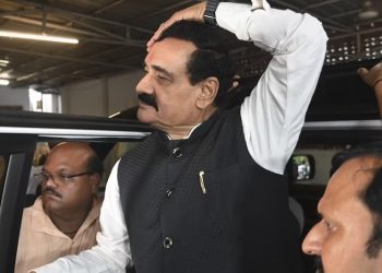 Datia By Election 2026: CM मोहन से मुलाकात के बाद अचानक दिल्ली रवाना हुए नरोत्तम मिश्रा, बीजेपी से इस्तीफा देने की भी अटकलें .?