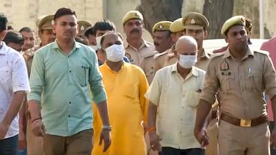 राममंदिर में चोरी करने वाले आरोपियों के घरों पर चलेगा बुलडोजर, चंपत राय पर FIR के लिए वकीलों का प्रदर्शन