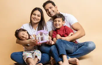 क्या बच्चों को प्रॉपर्टी से बेदखल कर सकते हैं माता-पिता, सुप्रीम कोर्ट ने पलटा हाईकोर्ट का ये फैसला