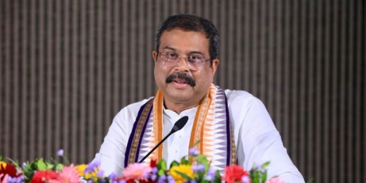 मेरे लिए पद जरूरी नहीं था… इस्तीफे के बाद धर्मेंद्र प्रधान का बड़ा बयान, कहा- पीएम मोदी से चर्चा के बाद इस्तीफा दिया