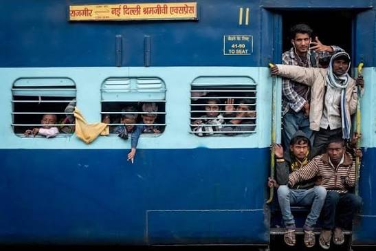 अब भीड़ में नहीं पिसेगा आम यात्री, हर ट्रेन में होंगे 2 की जगह इतने जनरल डिब्बे, आरामदायक होगा सफर