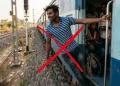 ट्रेन में सीट नहीं मिली तो क्या गेट पर खड़े हो सकते हैं? जानिए क्या कहता है रेलवे का नियम, आपके लिए जानना जरूरी