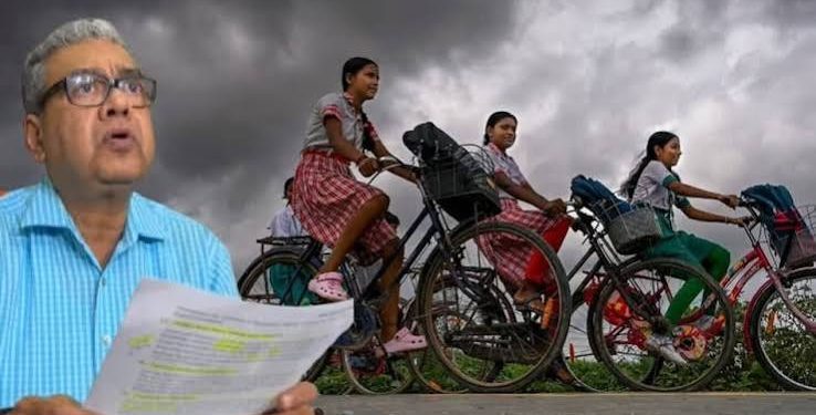 ‘तीन महीने तक स्कर्ट न पहनें लड़कियां’, स्वास्थ्य मंत्री ने क्यों दिया ऐसा बयान