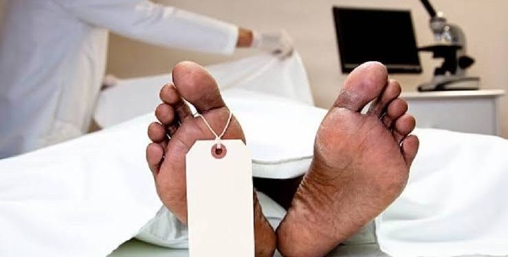 चार साल से फ्रीजर में रखा शव, लाश को जिंदा करने के लिए परिवार की खौफनाक हरकत