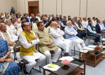 पीएम ने मंत्रियों से योजनाओं और कामकाज पर फीडबैक लिया: कहा- कोई जरूरतमंद योजना के लाभ से न छूटे, लोगों का जीवन आसान बनाना लक्ष्य