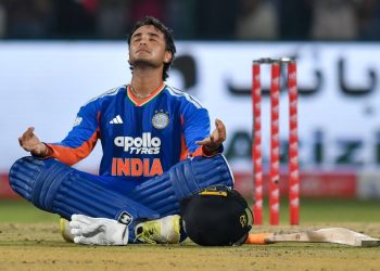 Abhishek Sharma ICC Ranking: अभिषेक शर्मा बने नंबर-1 टी20 बल्लेबाज, तीसरे नंबर पर आए ईशान किशन, ICC रैंकिंग में दूसरे नंबर पर  ये पाकिस्तानी बल्लेबाज