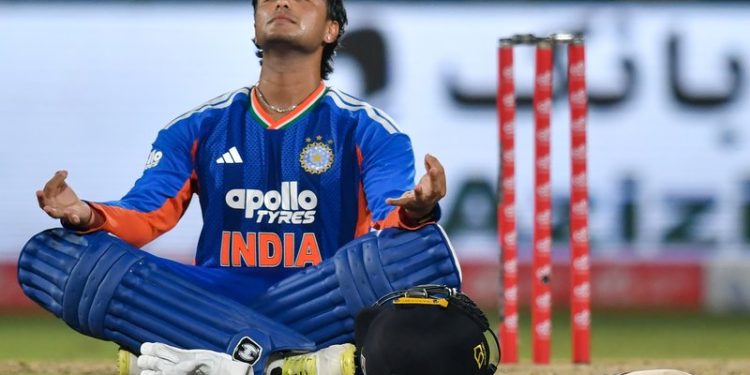 Abhishek Sharma ICC Ranking: अभिषेक शर्मा बने नंबर-1 टी20 बल्लेबाज, तीसरे नंबर पर आए ईशान किशन, ICC रैंकिंग में दूसरे नंबर पर ये पाकिस्तानी बल्लेबाज